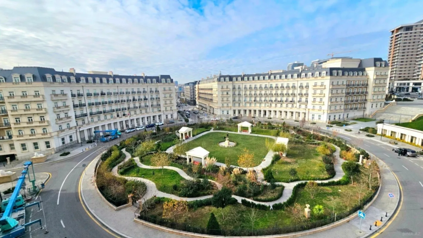 Satılır 3 otaqlı mənzil 119 m²