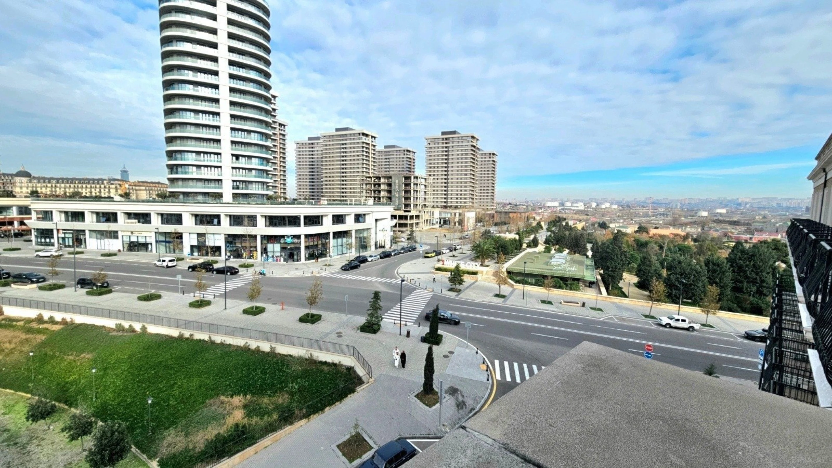 Satılır 3 otaqlı mənzil 119 m²