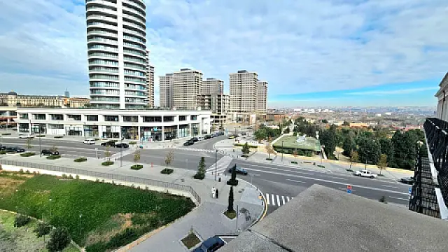 Satılır 3 otaqlı mənzil 119 m²