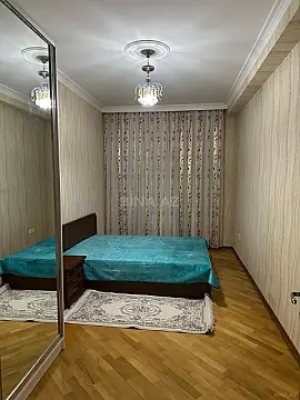 Kirayə verilir 3 otaqlı mənzil 110 m²