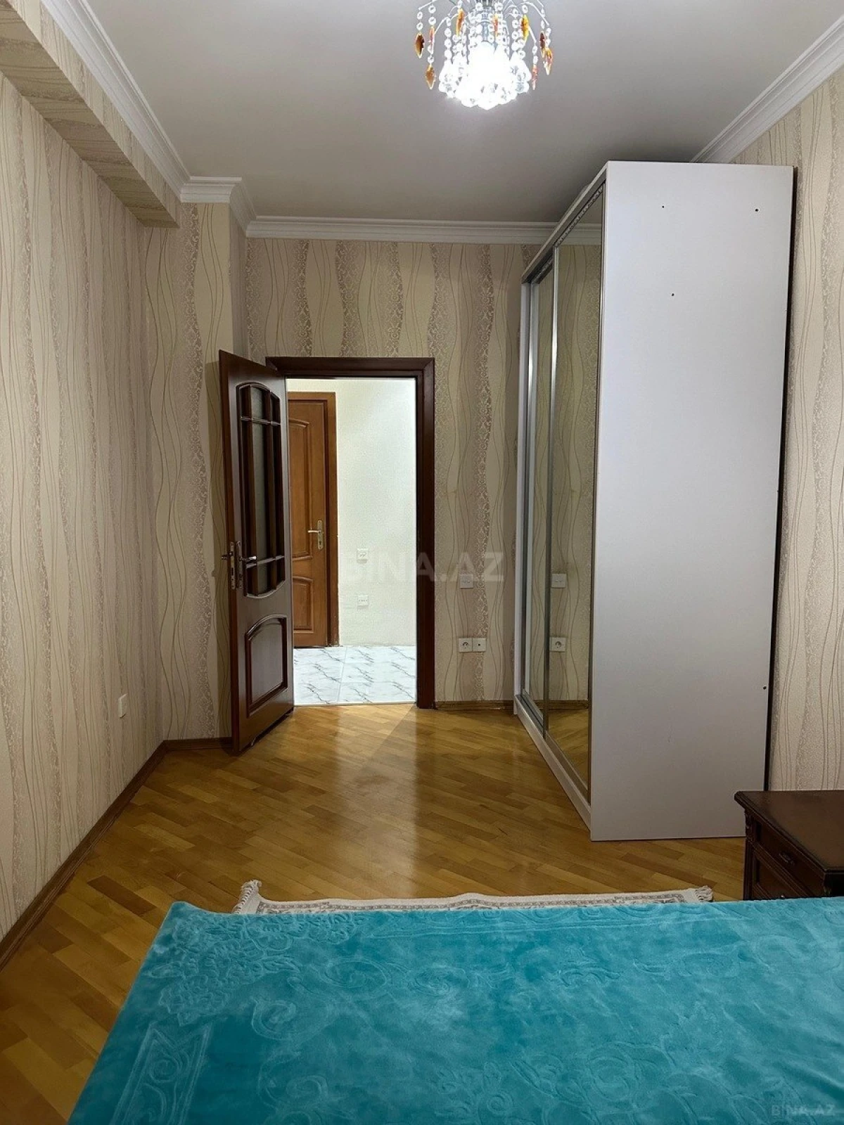Kirayə verilir 3 otaqlı mənzil 110 m²