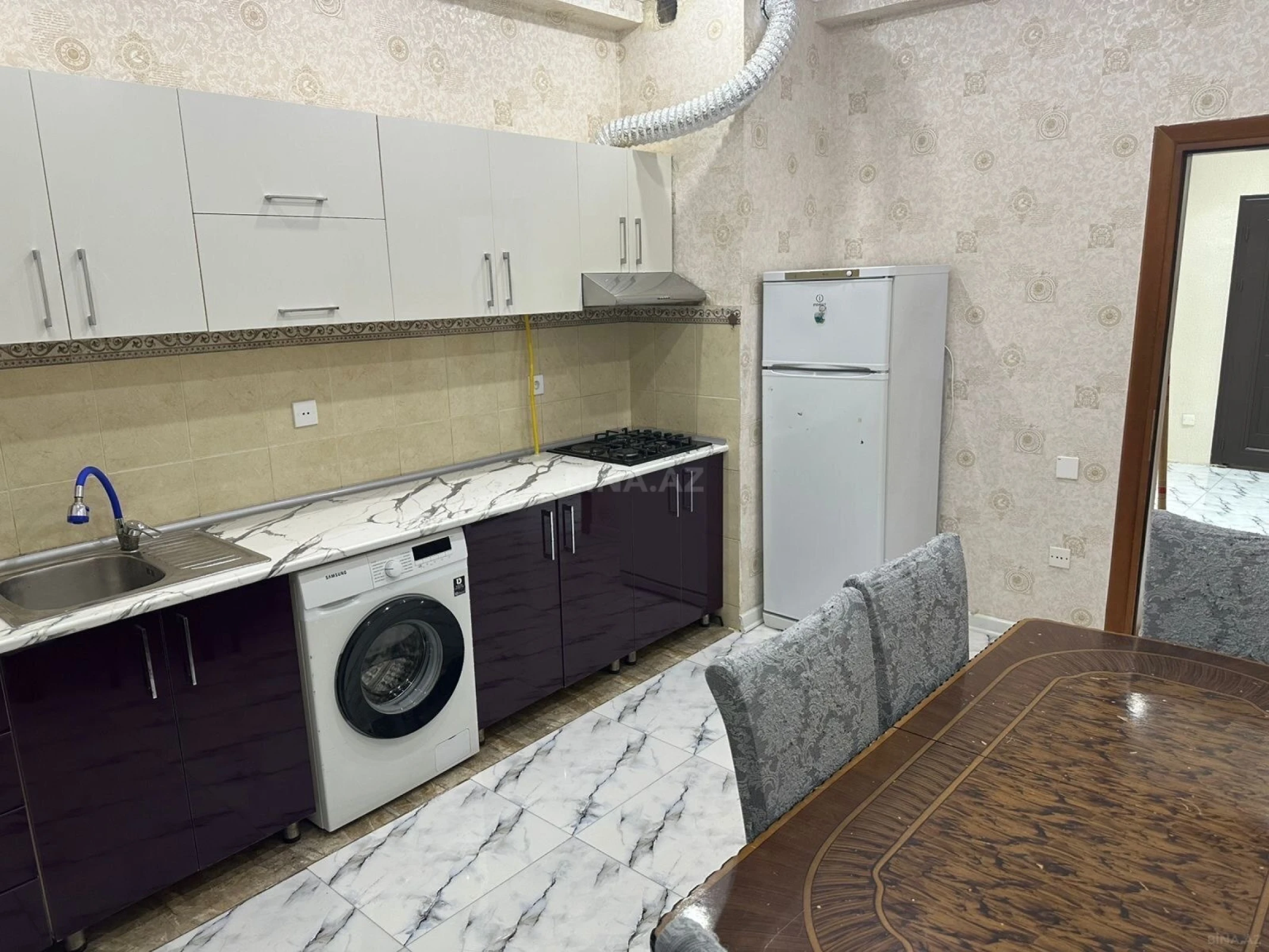 Kirayə verilir 3 otaqlı mənzil 110 m²