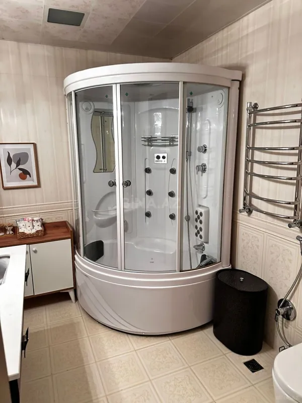 Kirayə verilir 3 otaqlı mənzil 175 m²