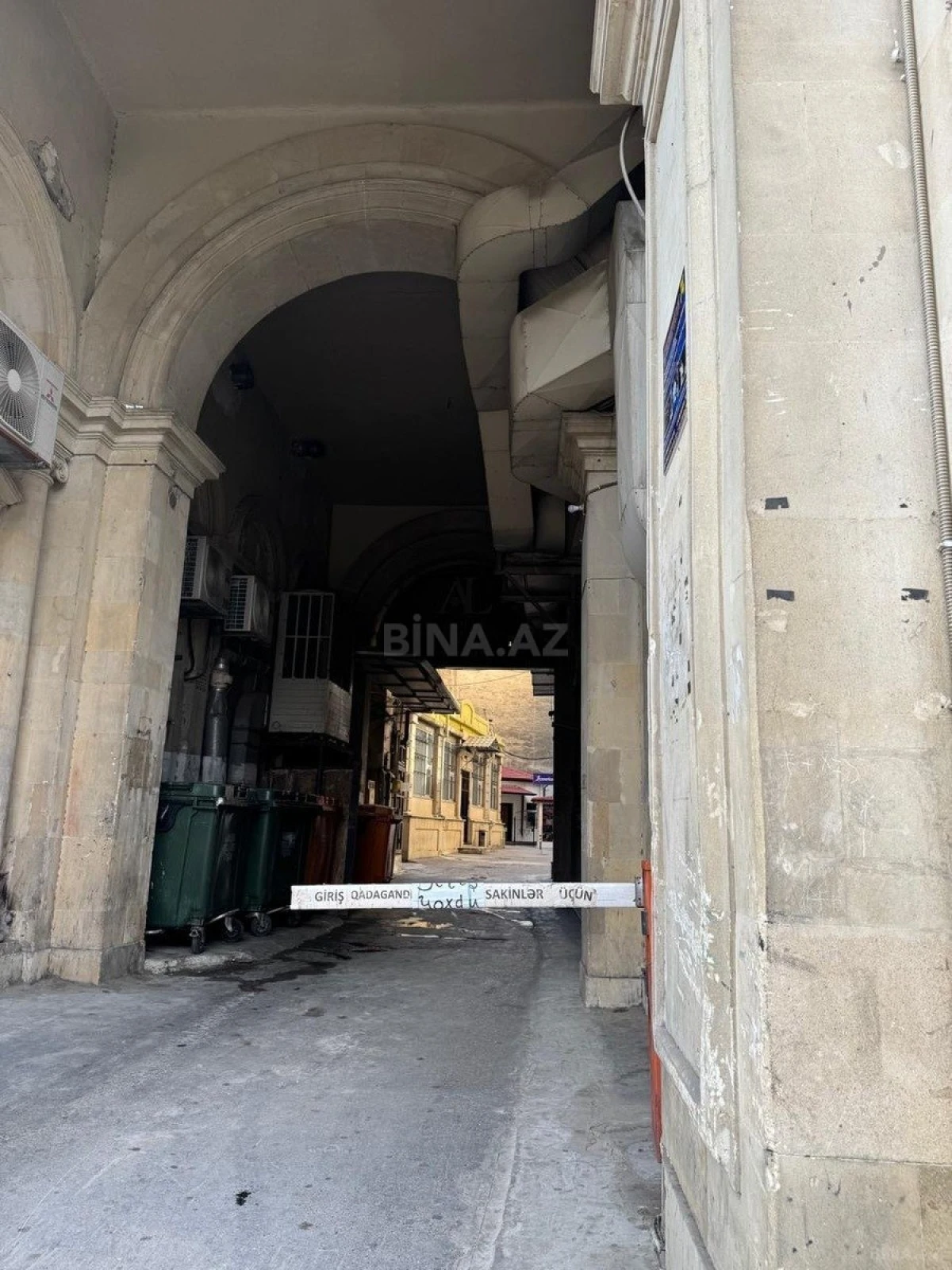 Kirayə verilir 5 otaqlı ofis 120 m²