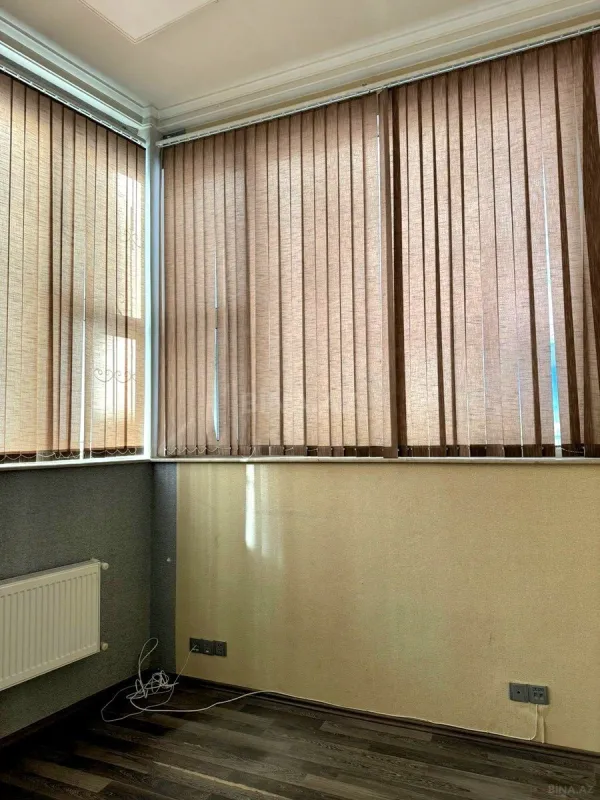 Kirayə verilir 5 otaqlı ofis 120 m²