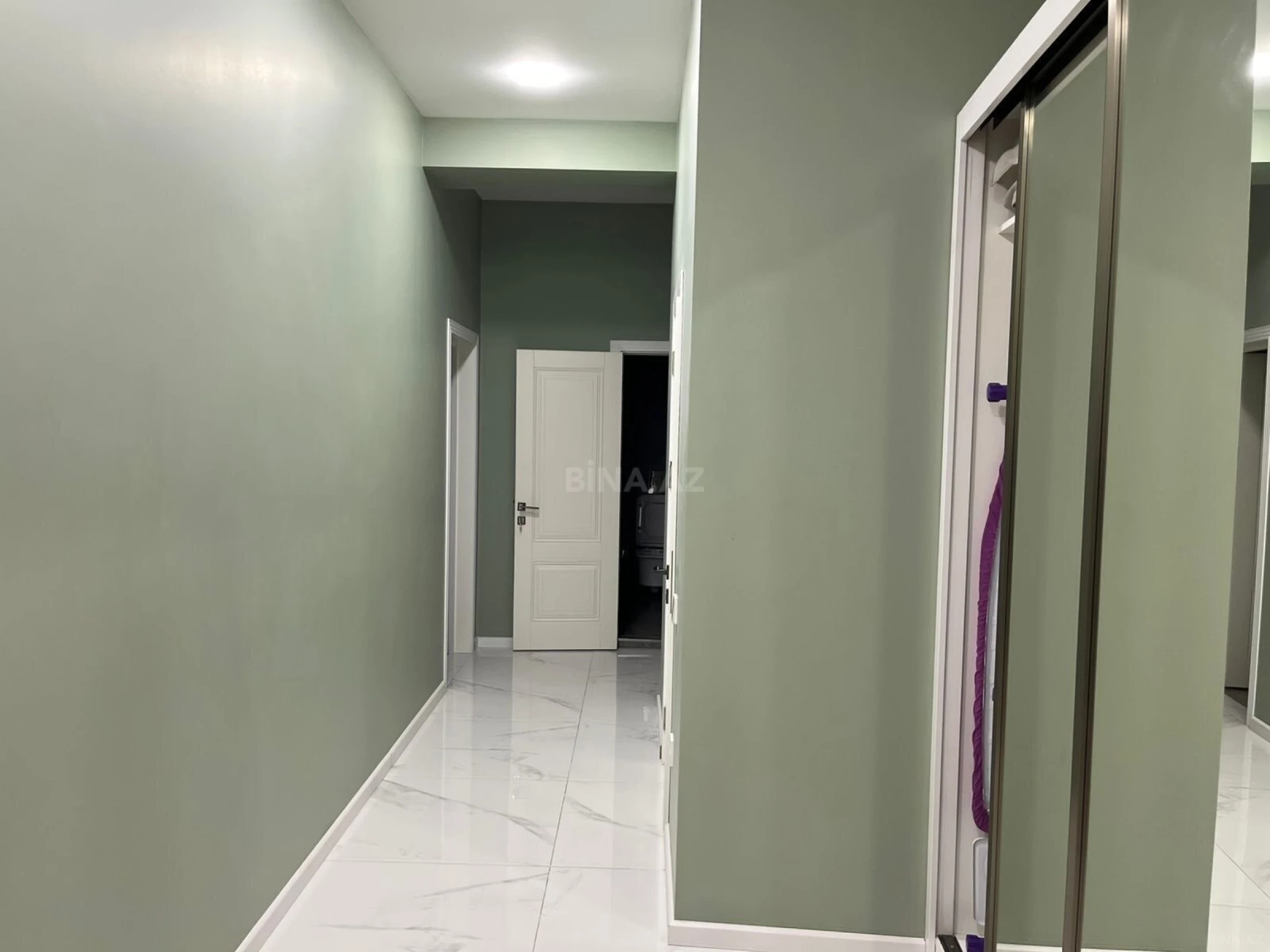 Kirayə verilir 2 otaqlı mənzil 100 m²