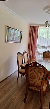 Satılır 5 otaqlı mənzil 150 m²