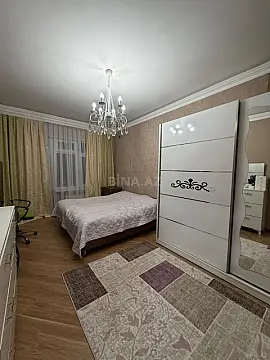 Satılır 4 otaqlı mənzil 100 m²