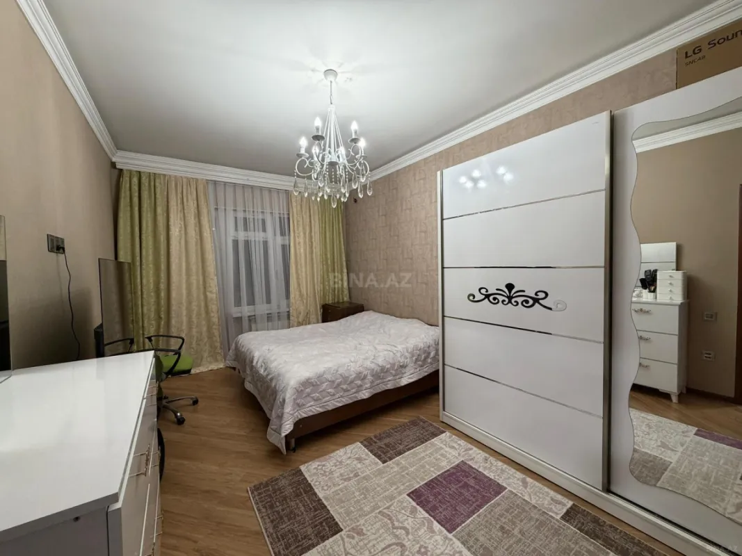 Satılır 4 otaqlı mənzil 100 m²
