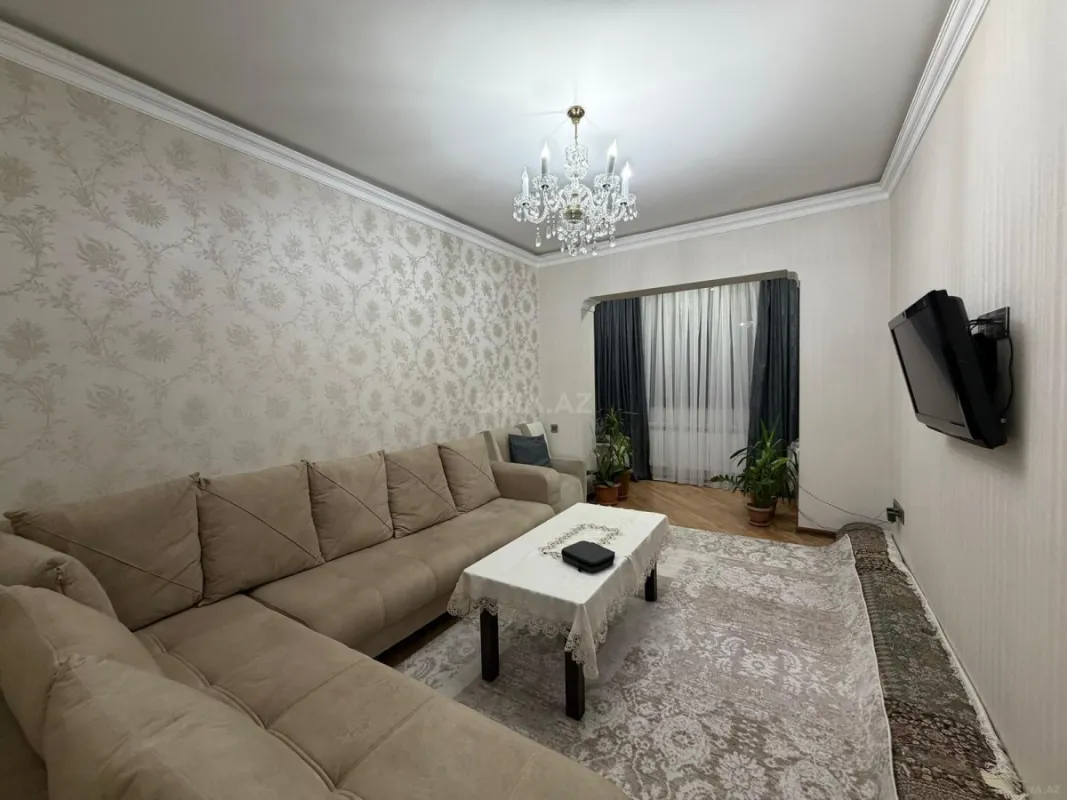Satılır 4 otaqlı mənzil 100 m²