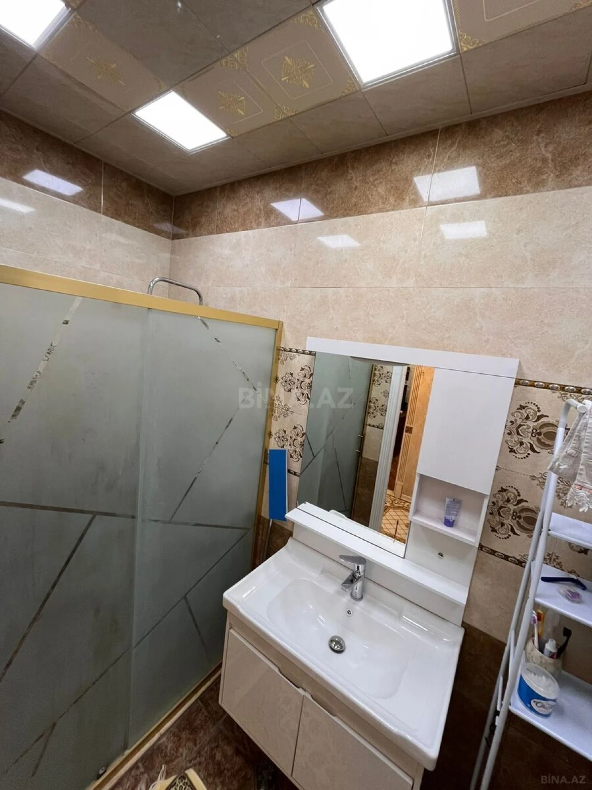 Satılır 3 otaqlı mənzil 95 m²