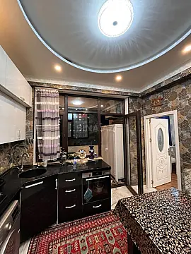 Satılır 3 otaqlı mənzil 95 m²