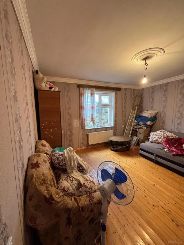 Satılır 3 otaqlı həyət evi 140 m²