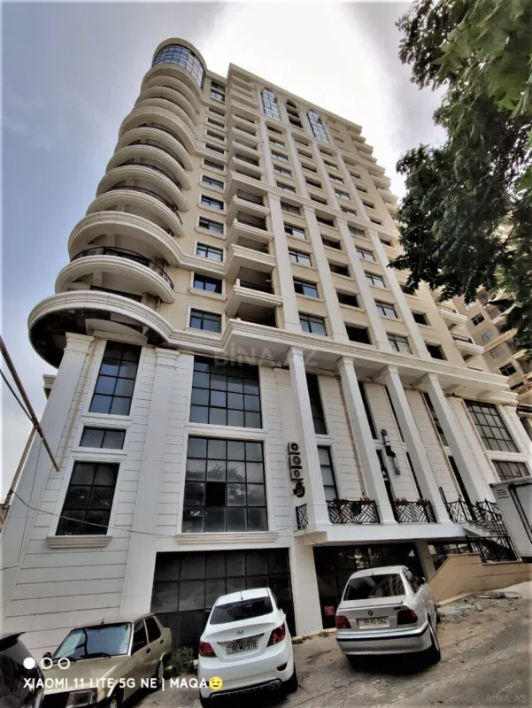 Satılır 2 otaqlı mənzil 72 m²