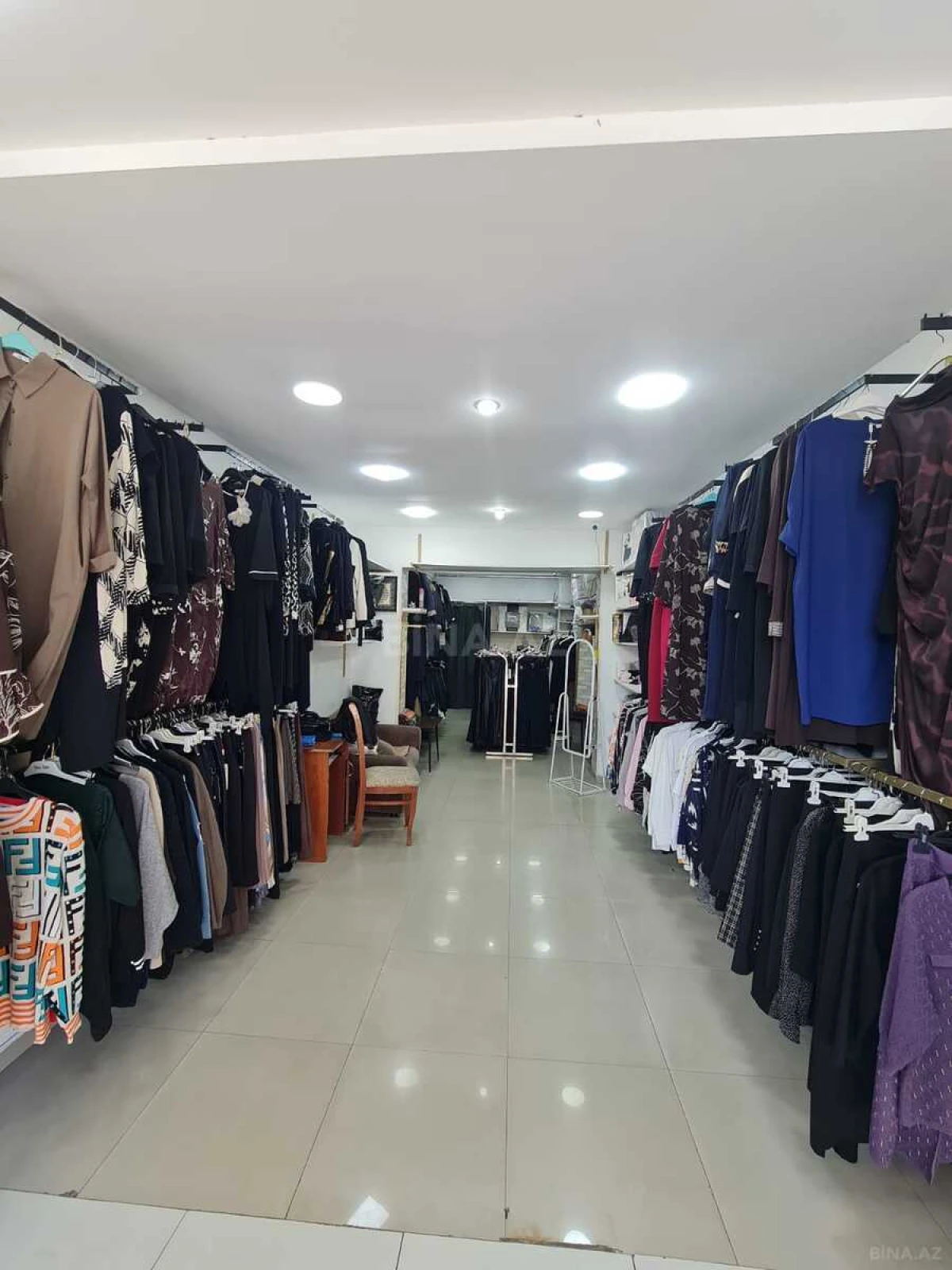 Satılır obyekt 155 m²