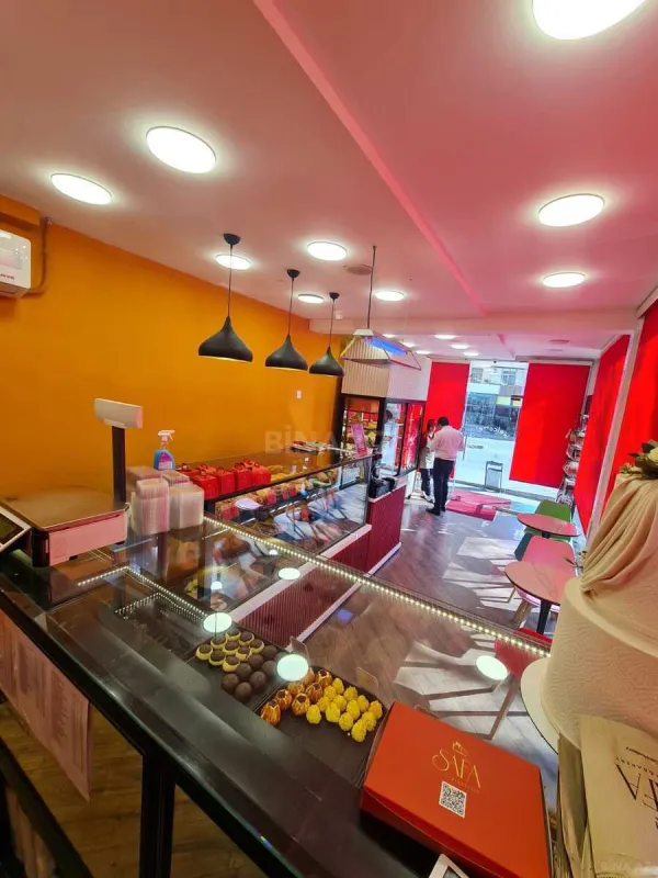 Satılır obyekt 155 m²