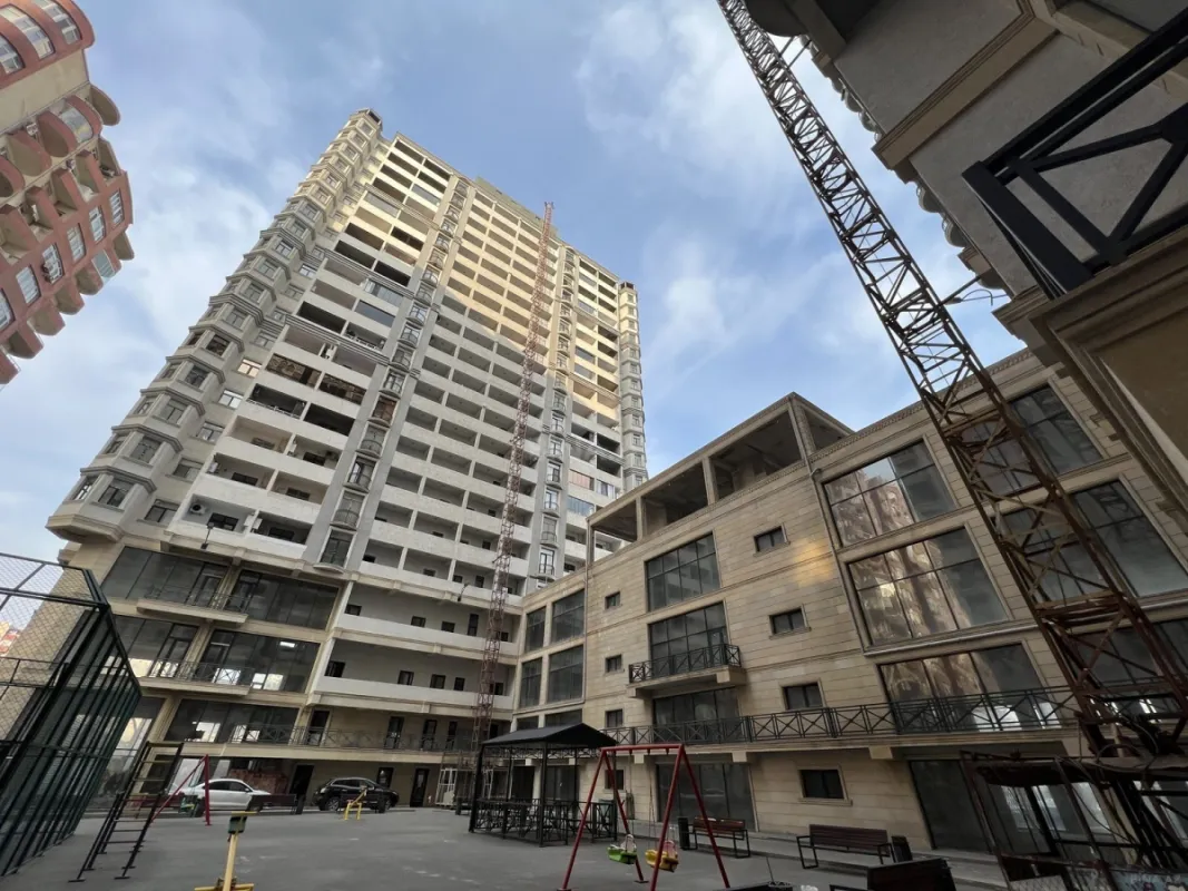 Kirayə verilir 2 otaqlı mənzil 65 m²