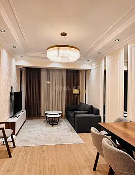 Kirayə verilir 2 otaqlı mənzil 65 m²