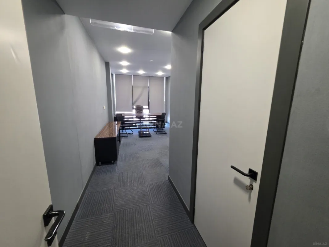 Kirayə verilir 12 otaqlı ofis 630 m²
