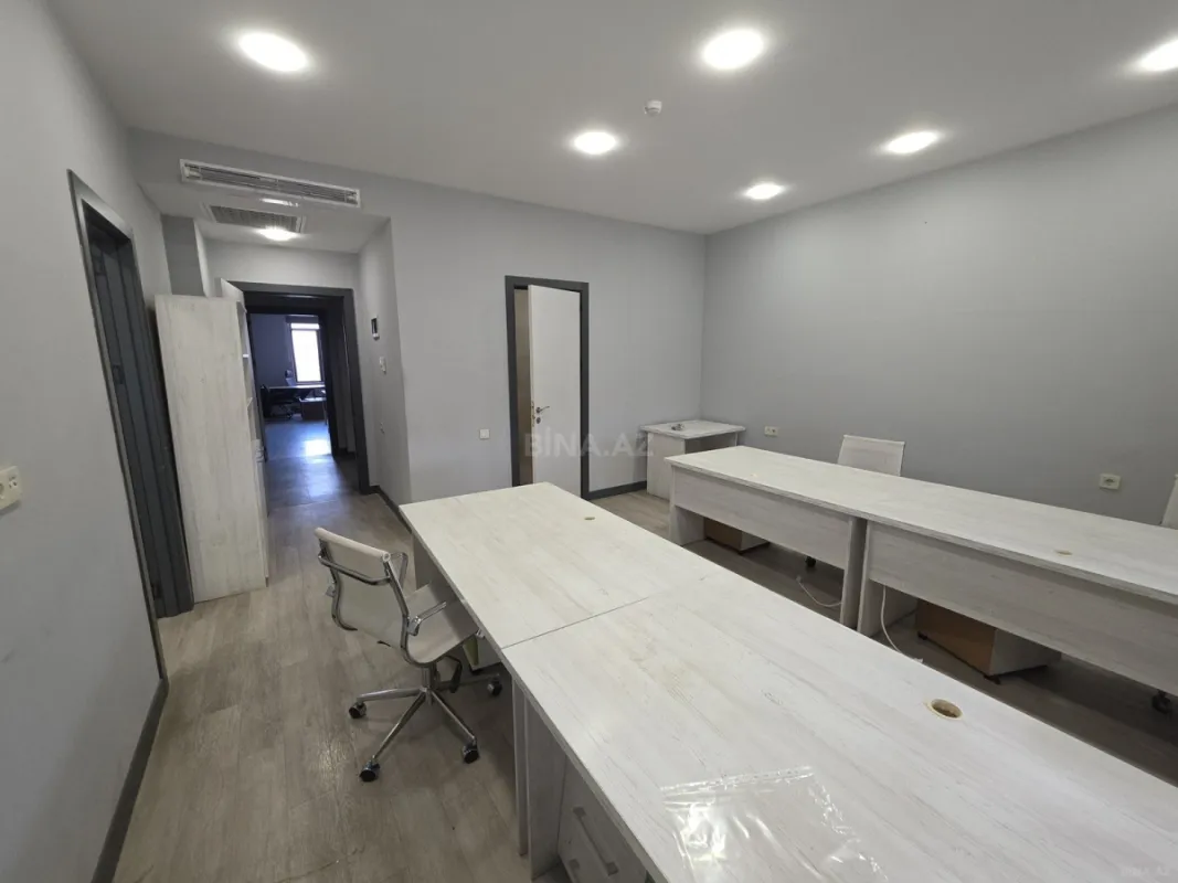 Kirayə verilir 12 otaqlı ofis 630 m²