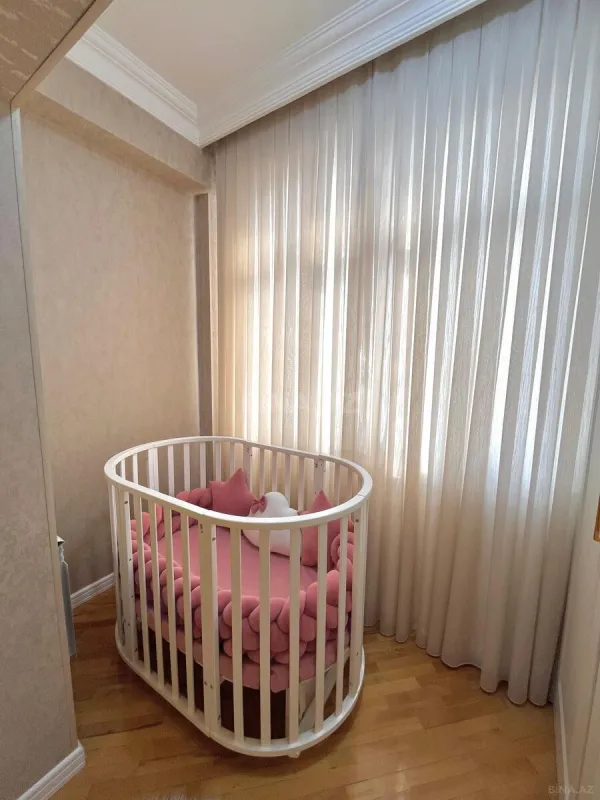 Satılır 2 otaqlı mənzil 80 m²