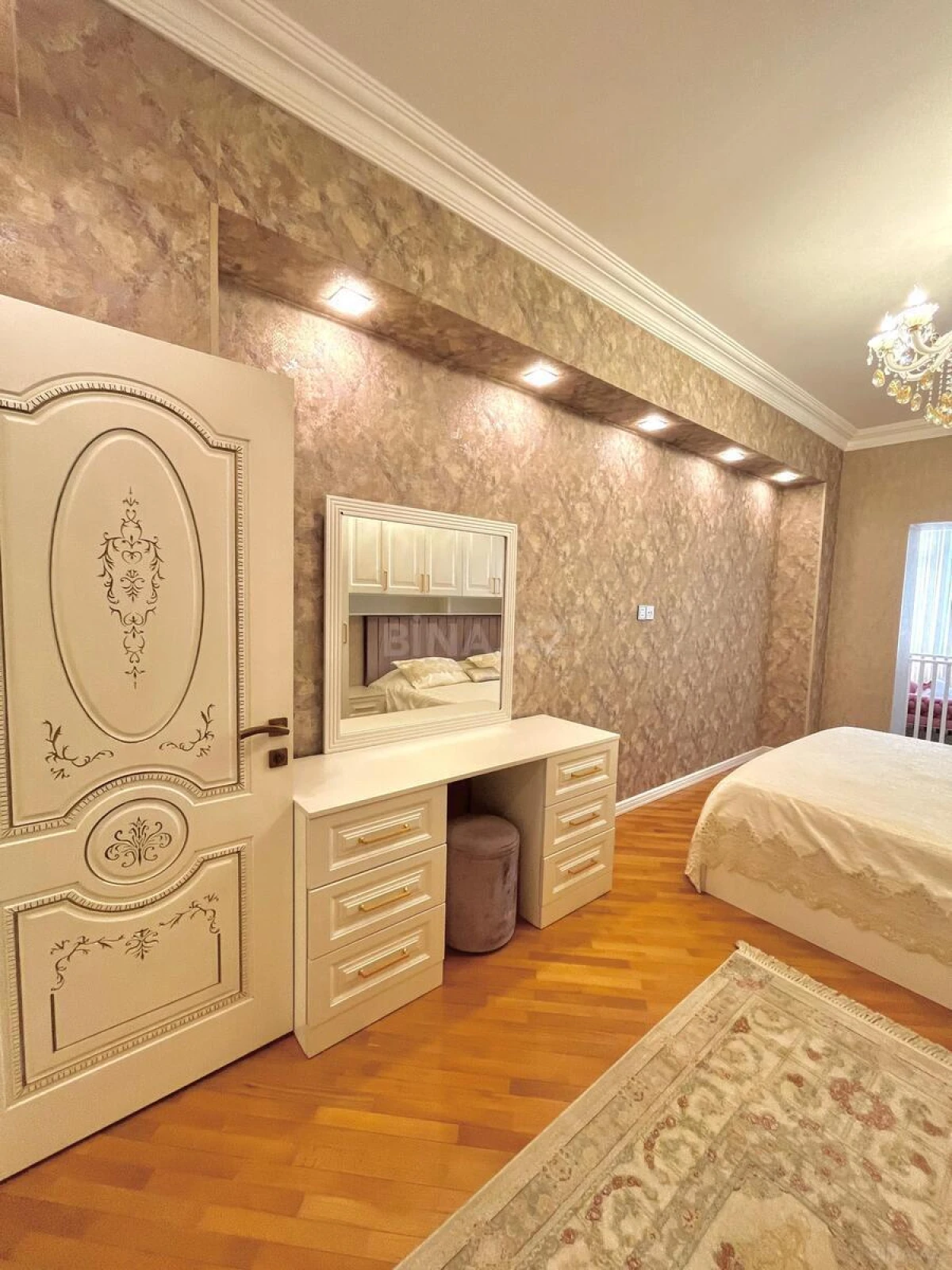 Satılır 2 otaqlı mənzil 80 m²