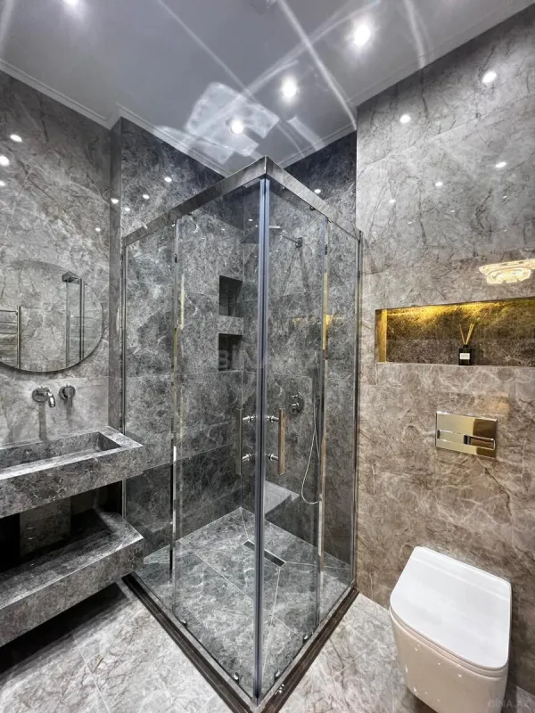 Satılır 3 otaqlı mənzil 123 m²