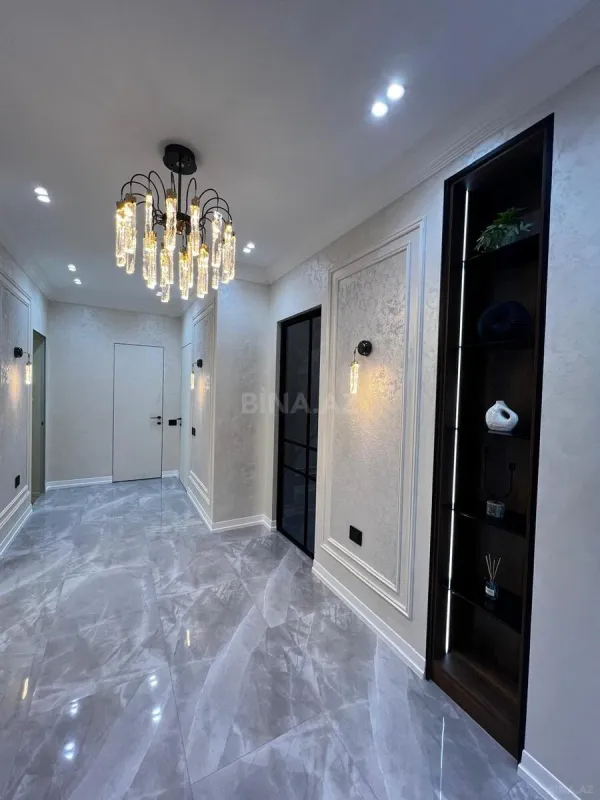 Satılır 3 otaqlı mənzil 123 m²