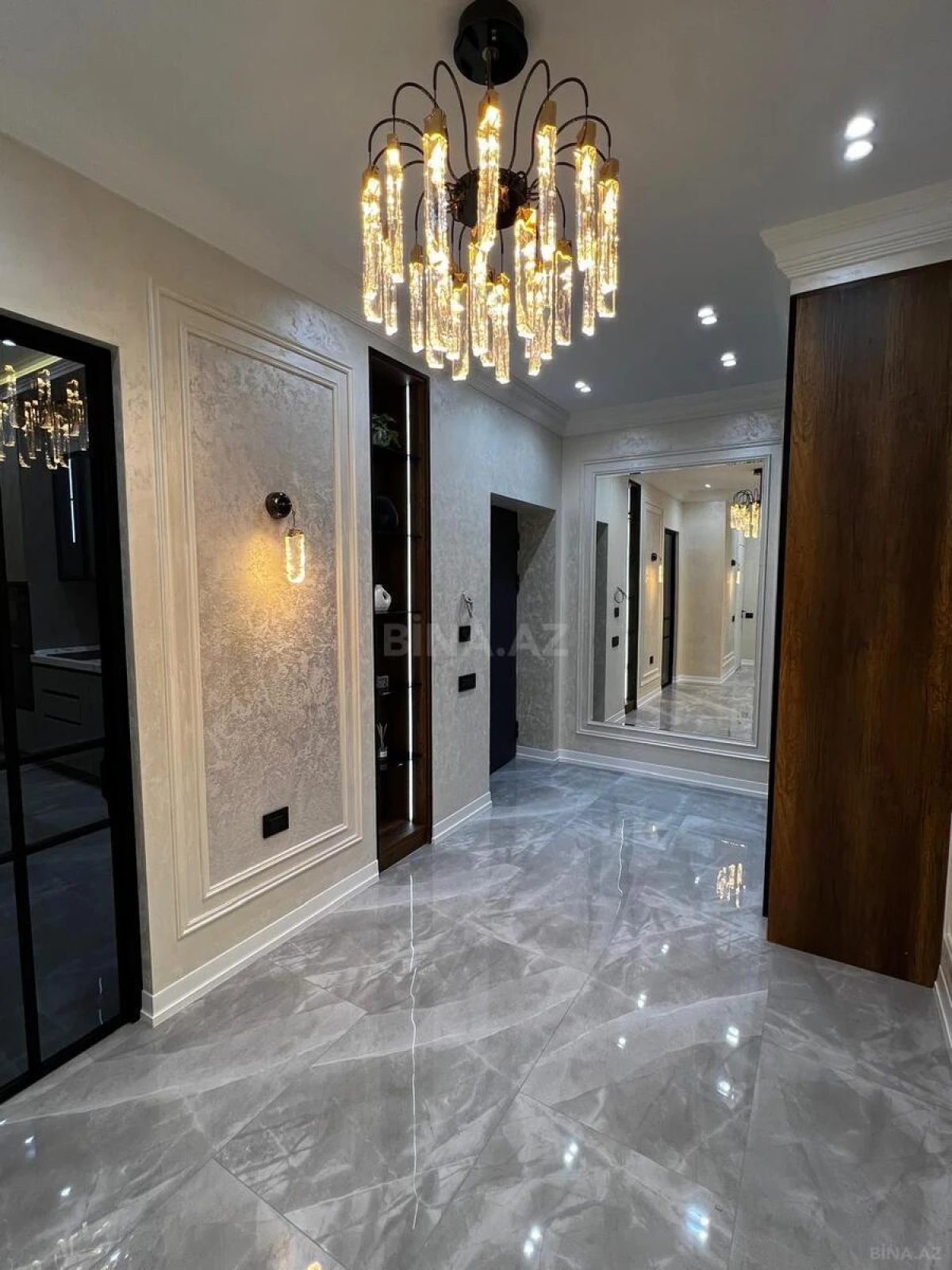 Satılır 3 otaqlı mənzil 123 m²