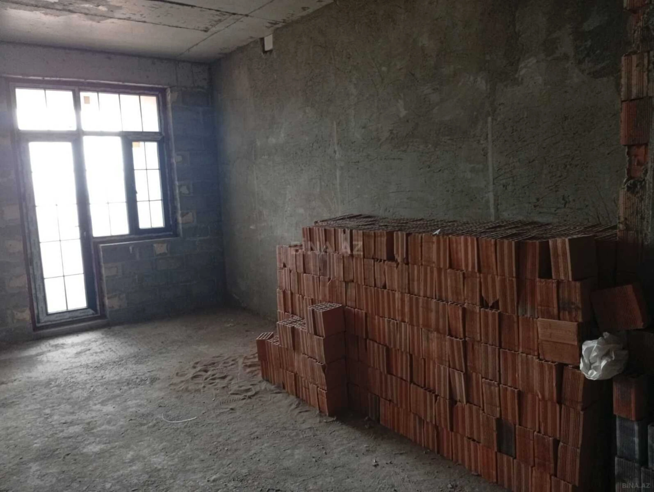 Satılır 1 otaqlı mənzil 42 m²