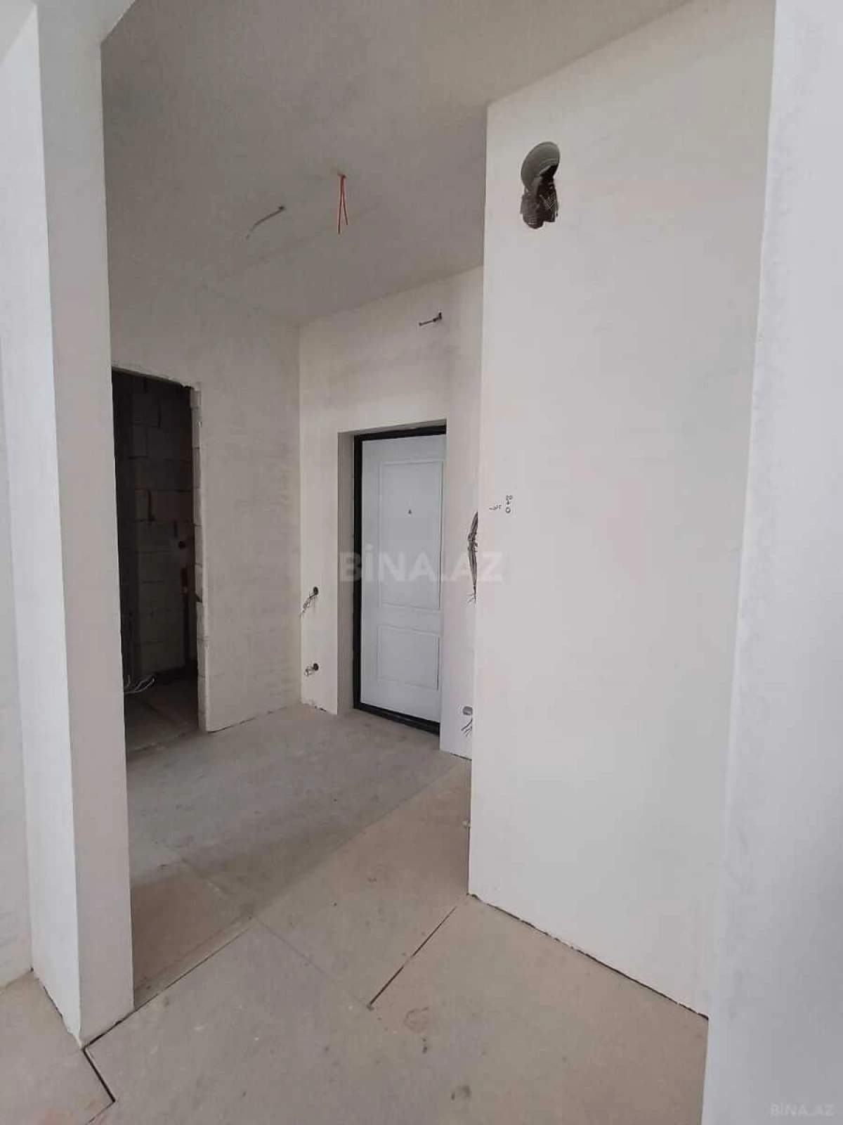 Satılır 2 otaqlı mənzil 47 m²