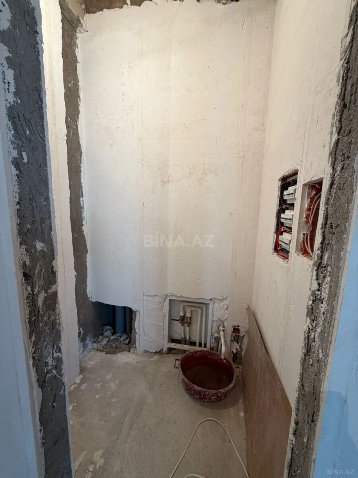 Satılır 4 otaqlı mənzil 200 m²