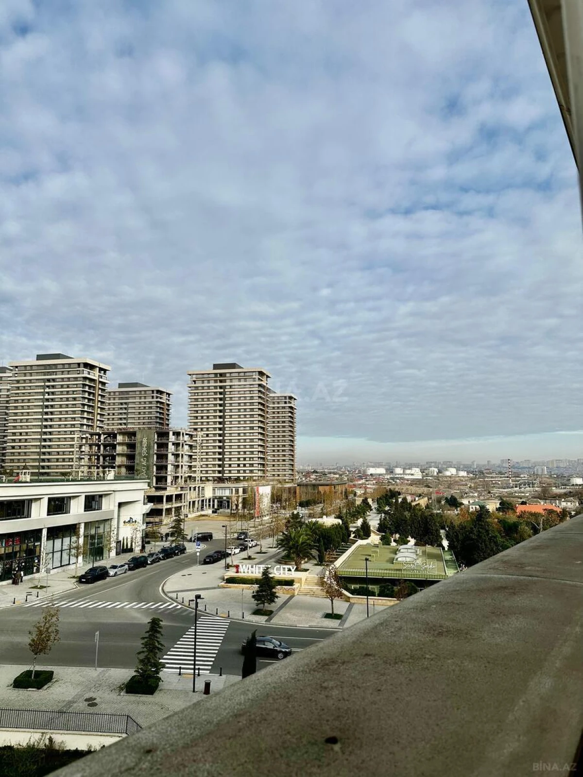 Satılır 3 otaqlı mənzil 119 m²