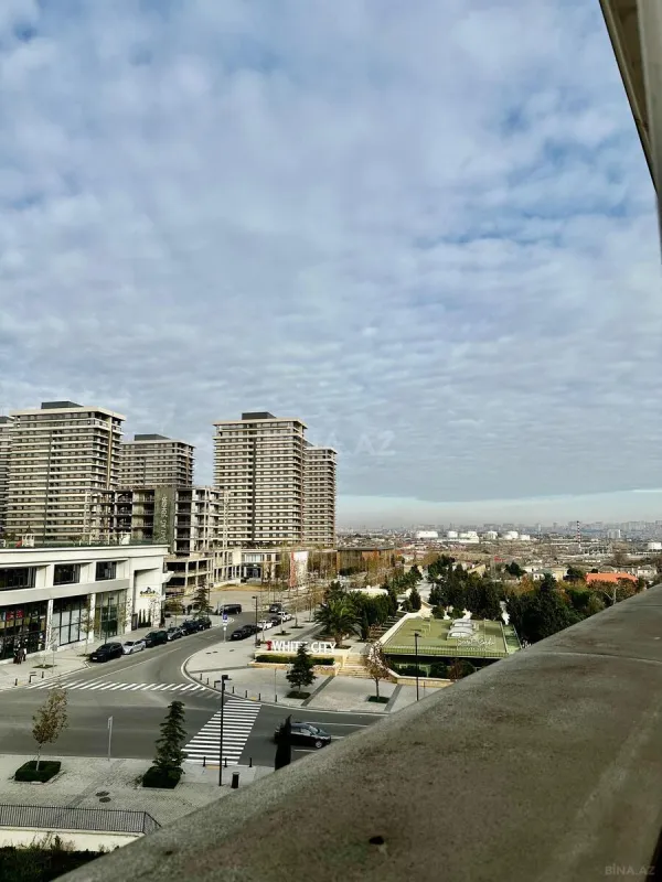 Satılır 3 otaqlı mənzil 119 m²