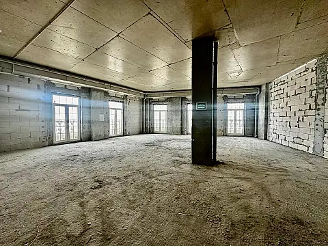 Satılır 3 otaqlı mənzil 119 m²