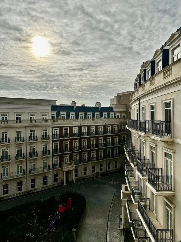 Satılır 3 otaqlı mənzil 119 m²