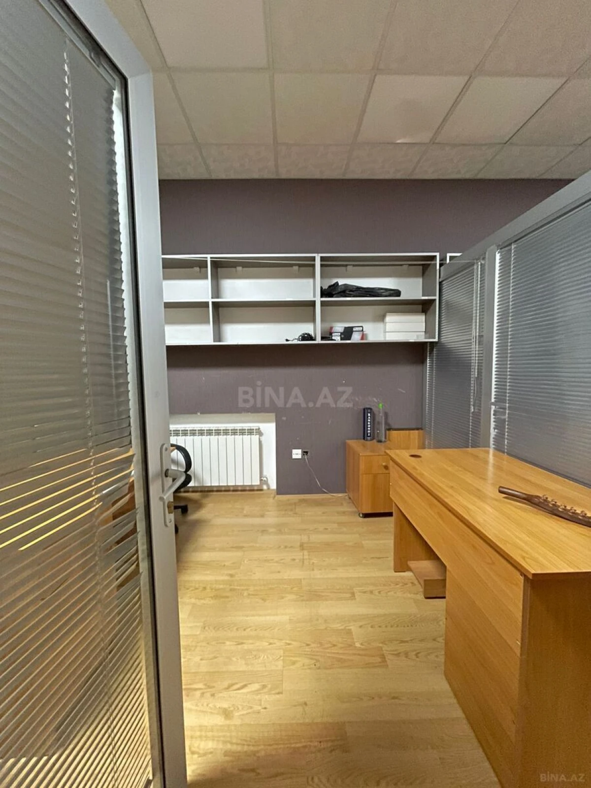 Kirayə verilir 8 otaqlı ofis 200 m²