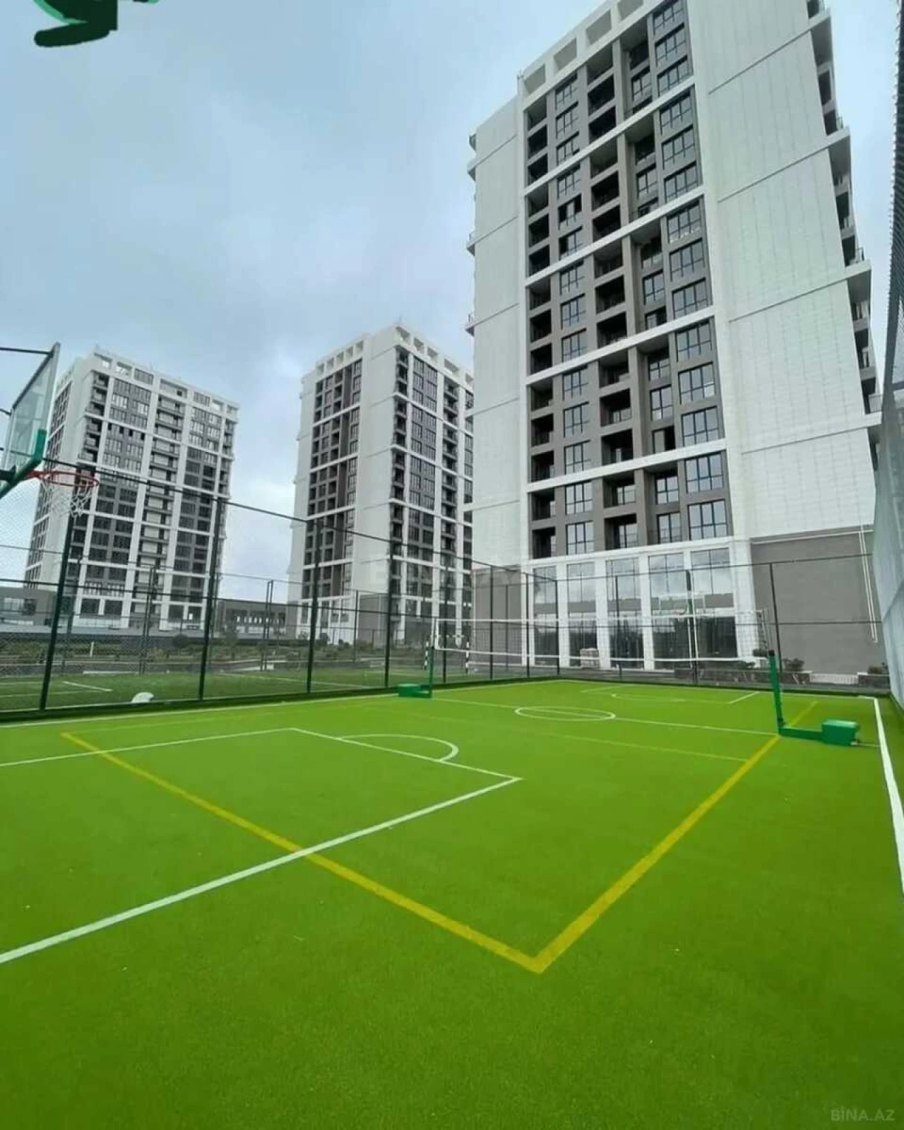 Satılır 2 otaqlı mənzil 79 m²