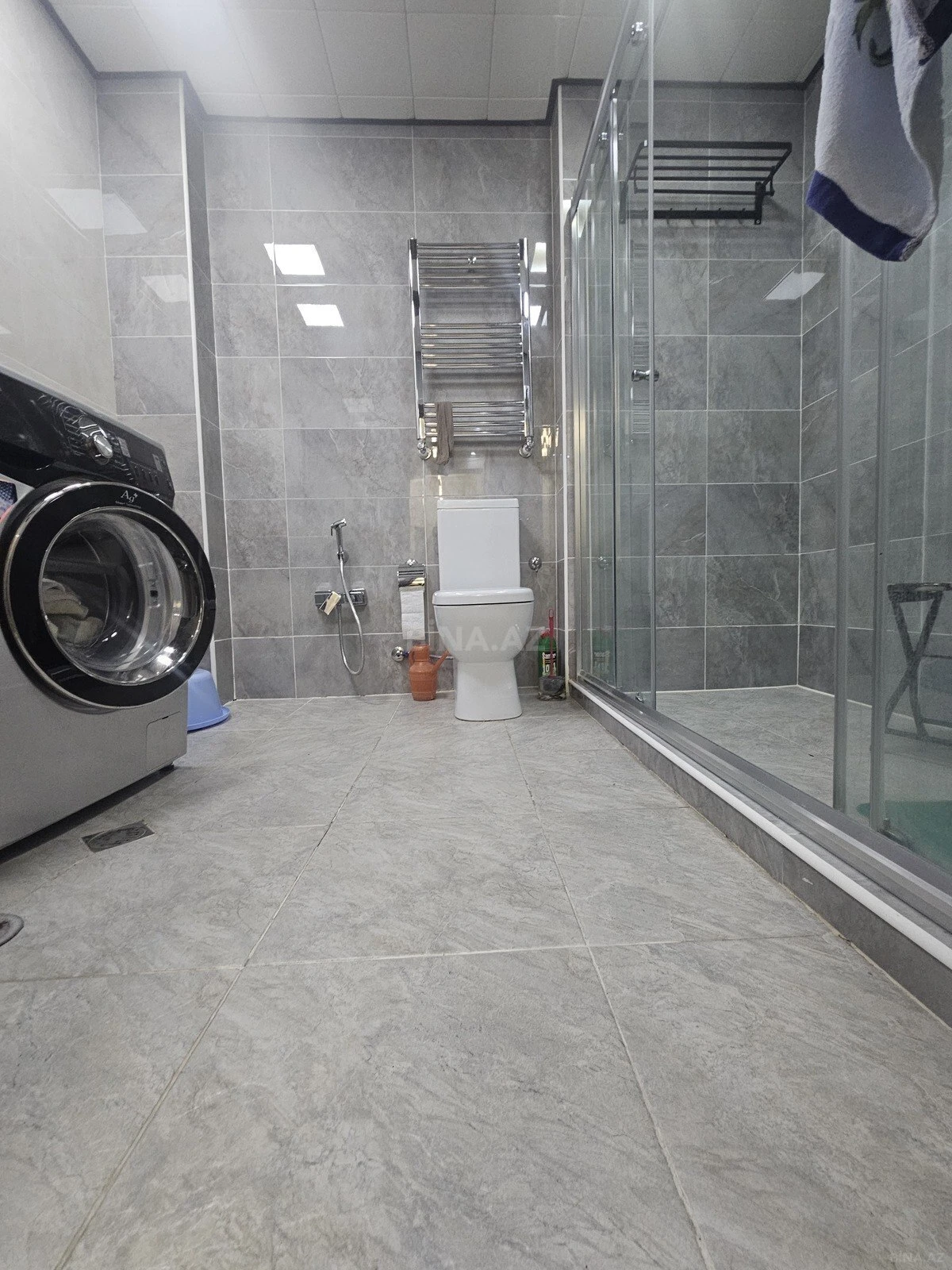 Satılır 3 otaqlı mənzil 118 m²