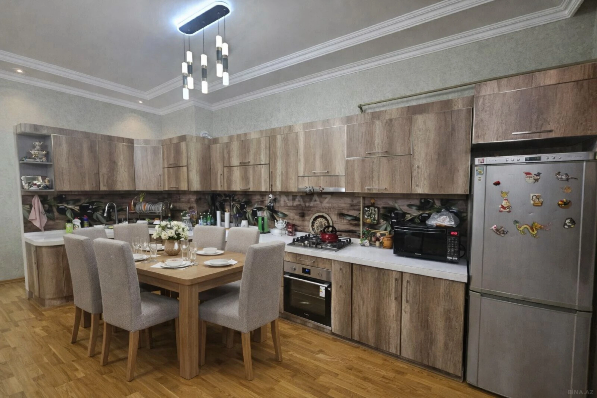 Satılır 3 otaqlı mənzil 118 m²