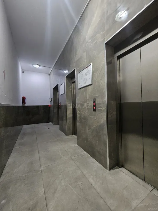 Satılır 3 otaqlı mənzil 118 m²