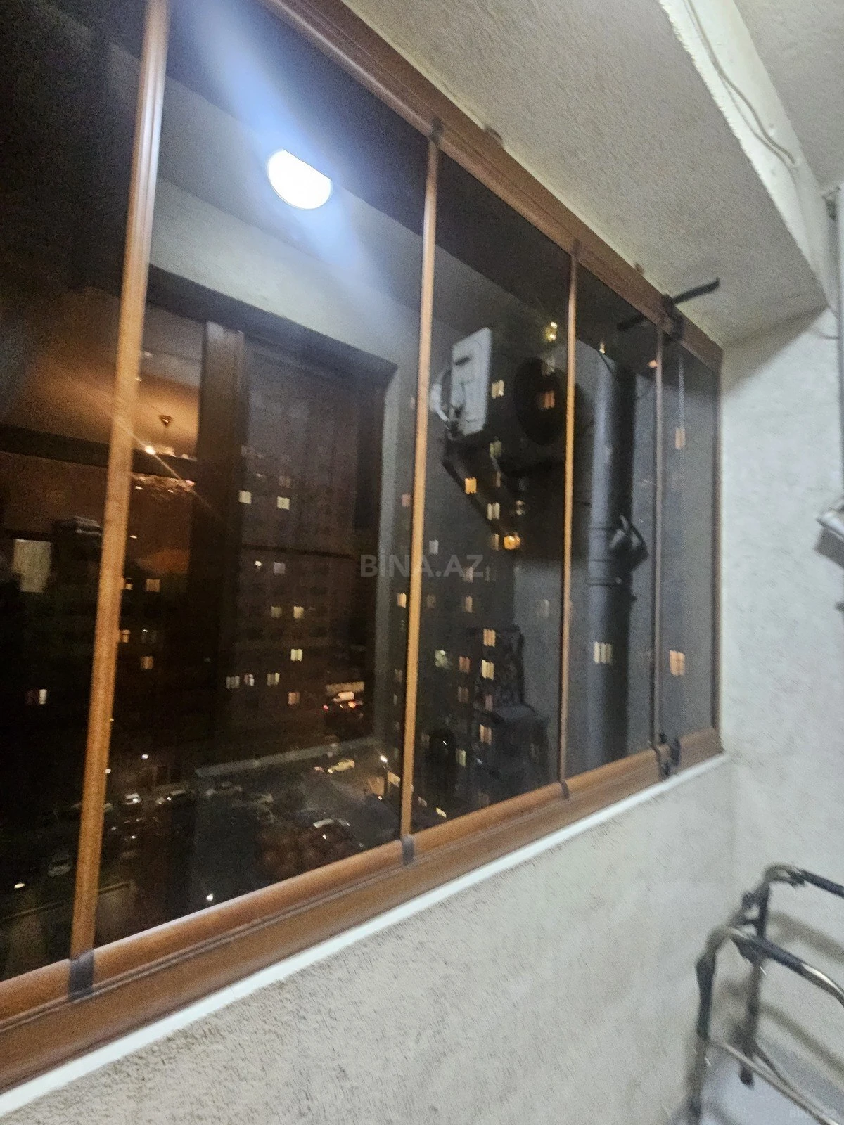 Satılır 3 otaqlı mənzil 118 m²