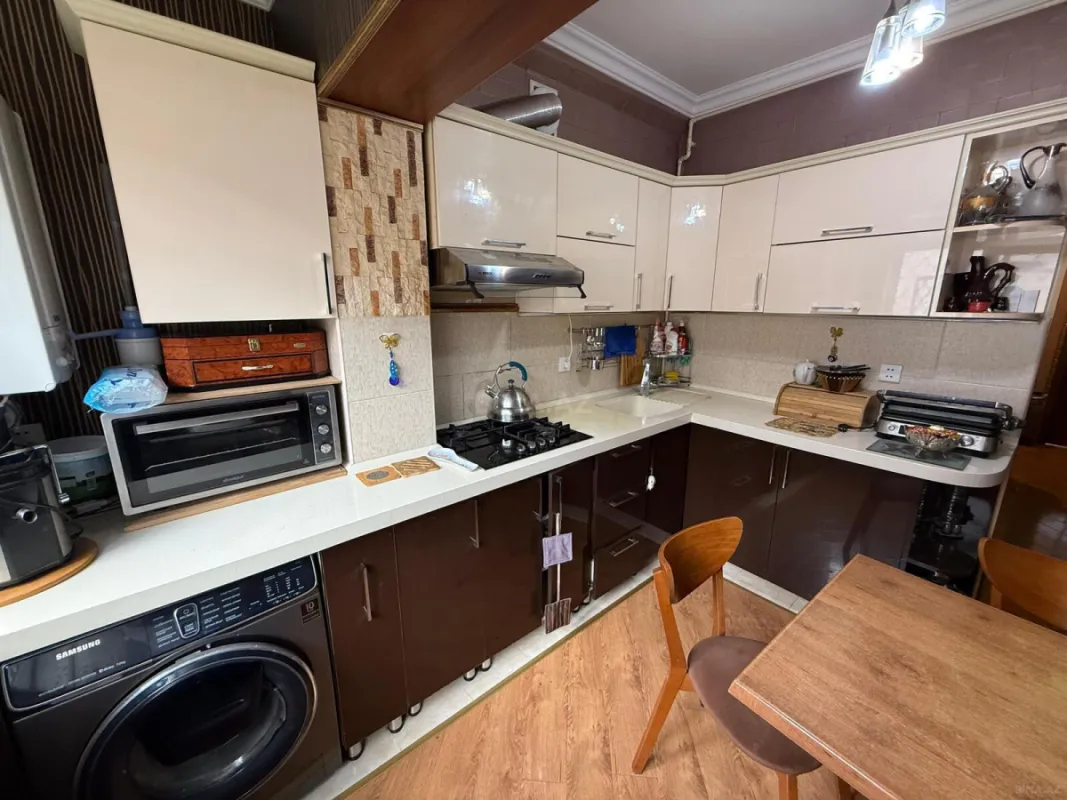 Satılır 3 otaqlı mənzil 85 m²