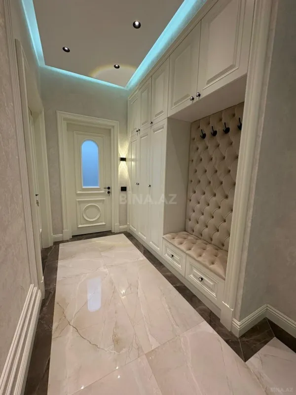 Kirayə verilir 2 otaqlı mənzil 97 m²