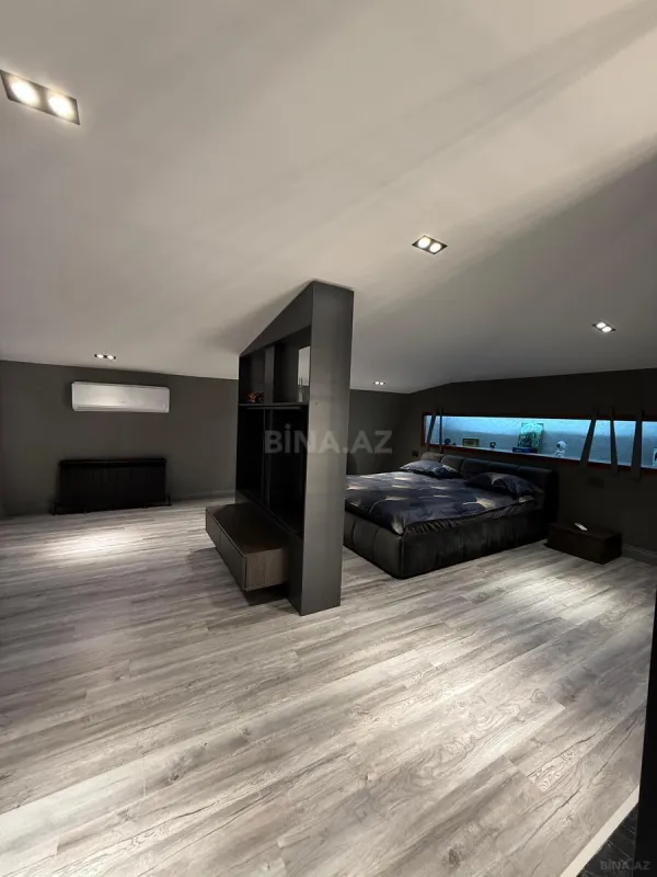 Satılır 6 otaqlı mənzil 320 m²