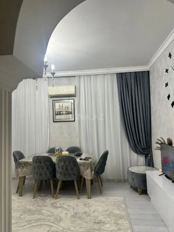 Satılır 2 otaqlı mənzil 70 m²