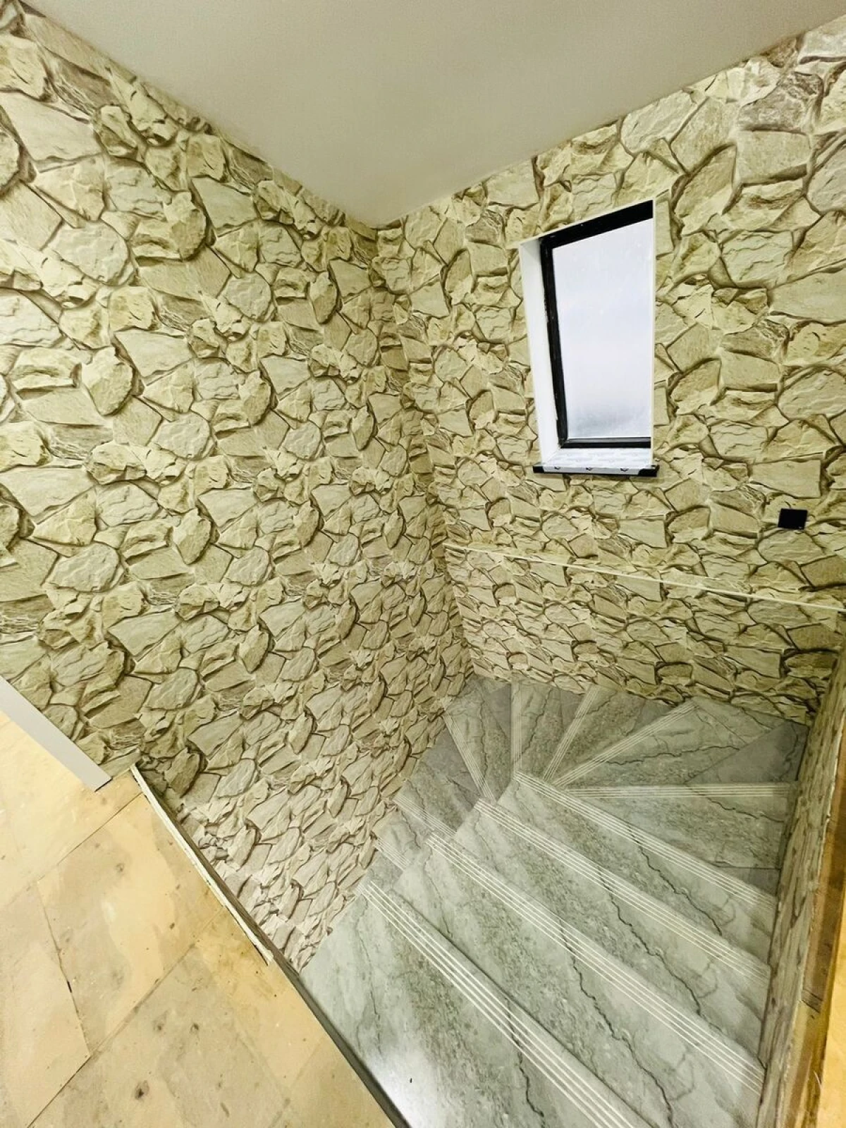 Satılır 5 otaqlı həyət evi 150 m²