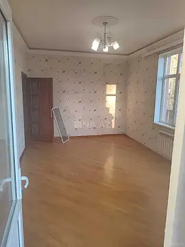 Satılır 3 otaqlı mənzil 130 m²