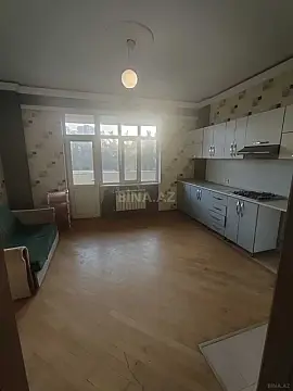 Satılır 3 otaqlı mənzil 130 m²