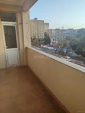 Satılır 3 otaqlı mənzil 130 m²